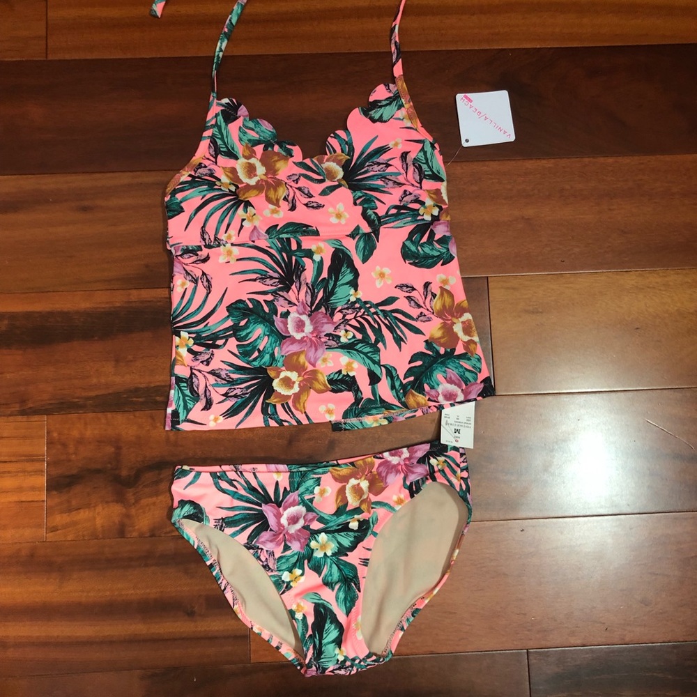 Vanilla/Beach swim suit